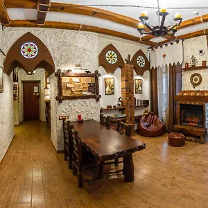  Hostel Ghostel - Medieval